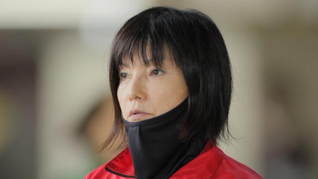 日高逸子が引退